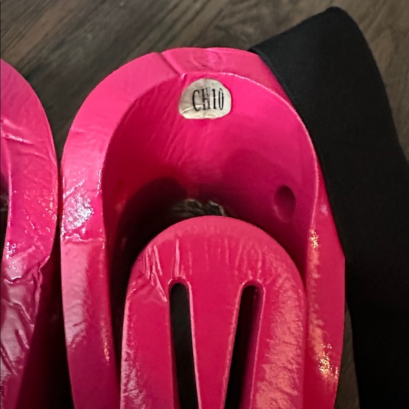 Pink and White Child’s size sparring gear, protective Martial Arts Gear Set EUC - Picture 2 of 6